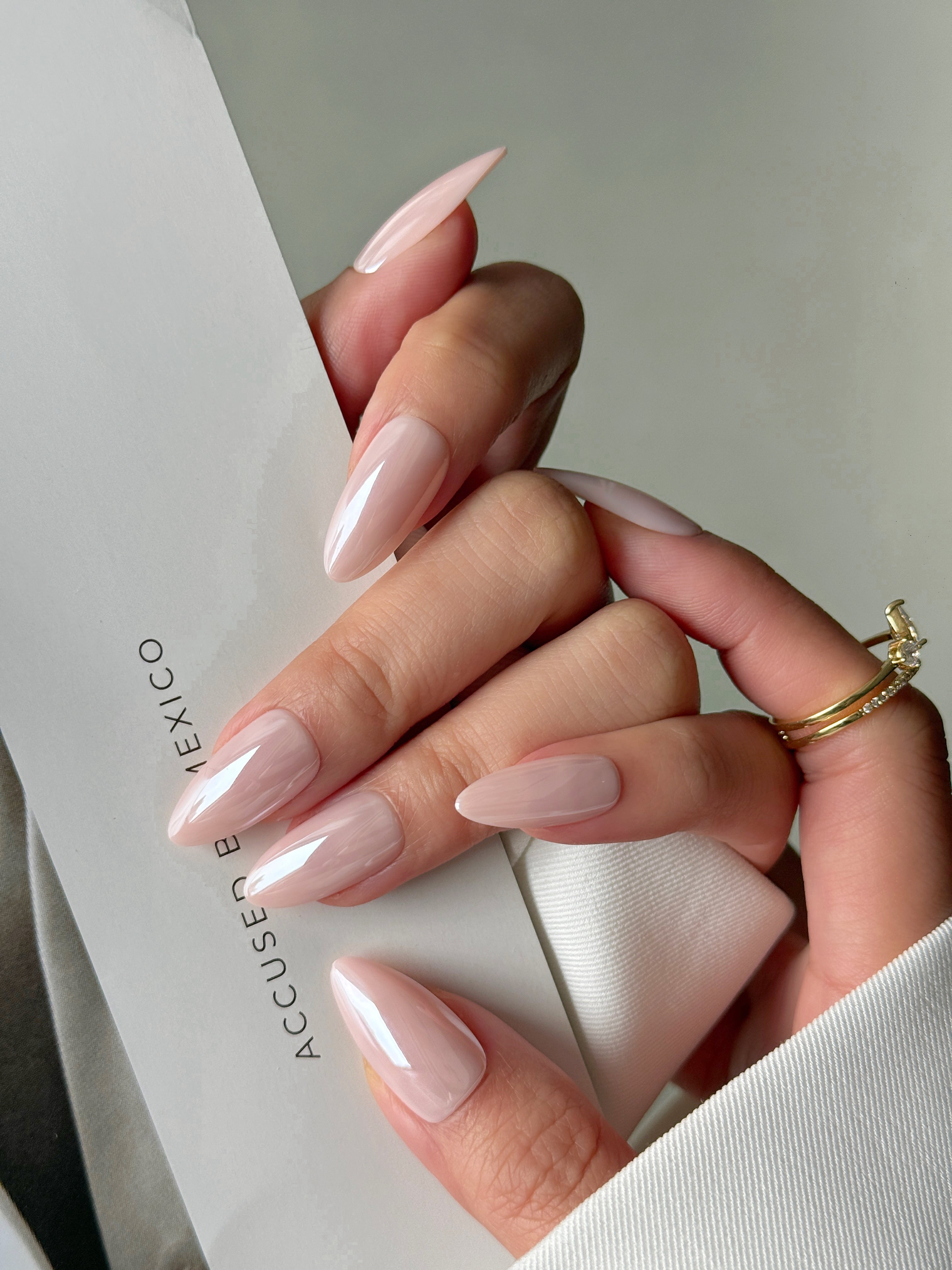 Salon Quality Press-on Nail Kit | Medium Almond Pink Press-on Nails Kit