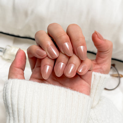 Bare Radiance | Salon Quality Press-on Nails Kit - Short Round Natural Nude
