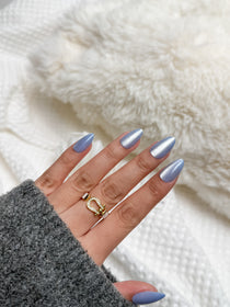 Moonlit Blue | Salon Quality Press-on Nails Kit - Short Almond Shimmery Blue Cat-Eye