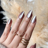 Plum Aura | Salon Quality Press-on Nails Kit – Short Almond Shimmery Plum